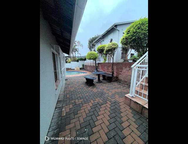 3 BEDROOM HOUSE FOR SALE IN SHALLCROSS